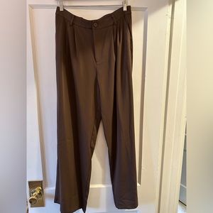Wide leg trousers